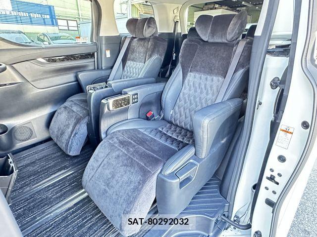 Toyota ALPHARD 2015-07 8097795-16