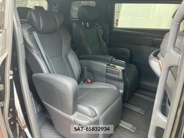 Toyota ALPHARD 2023-09 8097746-13