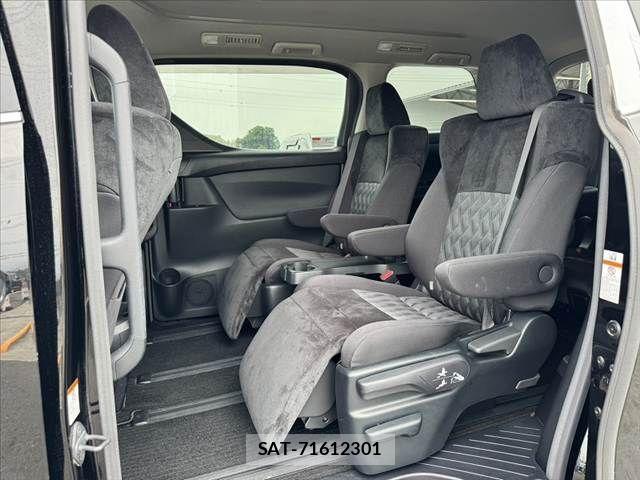 Toyota ALPHARD 2019-09 8097786-17