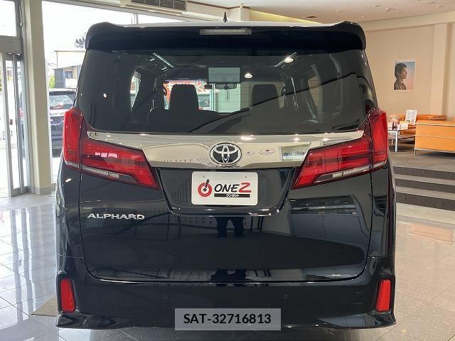 Toyota ALPHARD 2023-04 8097753-14