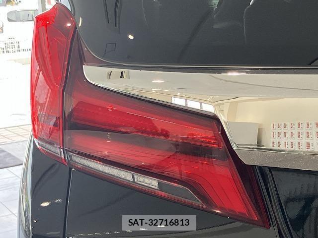 Toyota ALPHARD 2023-04 8097753-19