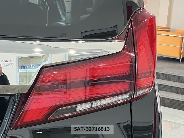 Toyota ALPHARD 2023-04 8097753-20