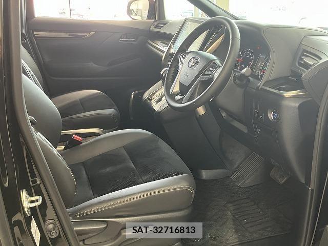Toyota ALPHARD 2023-04 8097753-26