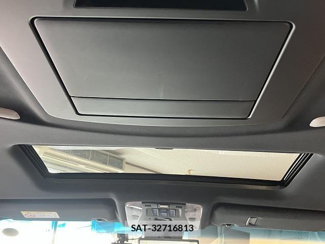 Toyota ALPHARD 2023-04 8097753-4