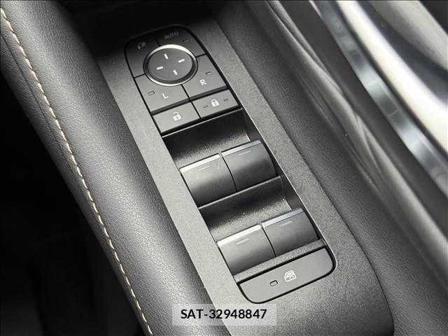 Toyota ALPHARD 2025-06 8097750-26