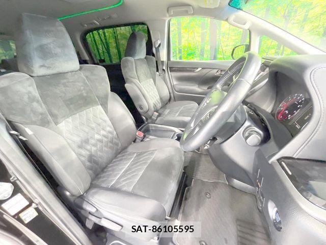 Toyota ALPHARD 2019-04 8097801-7