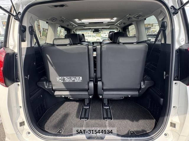 Toyota ALPHARD 2020-03 8128685-11