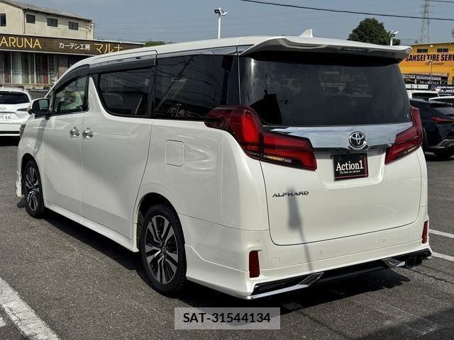 Toyota ALPHARD 2020-03 8128685-3