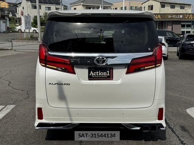 Toyota ALPHARD 2020-03 8128685-4