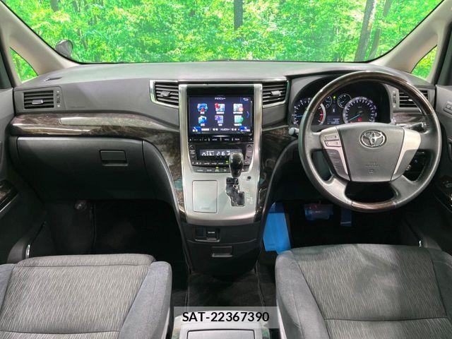 Toyota ALPHARD 2013-09 8128708-1