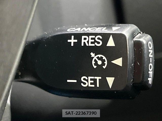 Toyota ALPHARD 2013-09 8128708-8