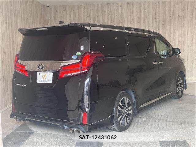 Toyota ALPHARD 2019-02 8128677-25
