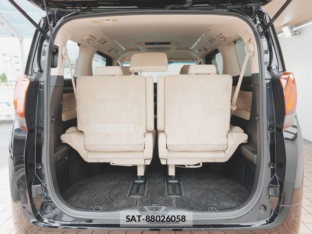 Toyota ALPHARD 2017-09 8128692-10