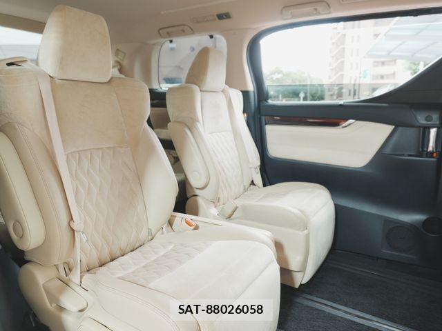 Toyota ALPHARD 2017-09 8128692-19