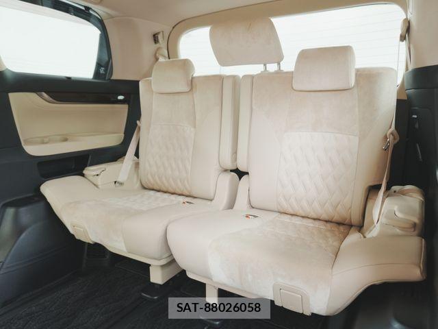 Toyota ALPHARD 2017-09 8128692-22