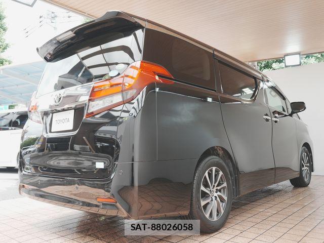 Toyota ALPHARD 2017-09 8128692-24