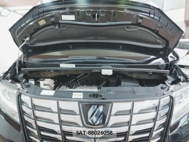 Toyota ALPHARD 2017-09 8128692-29