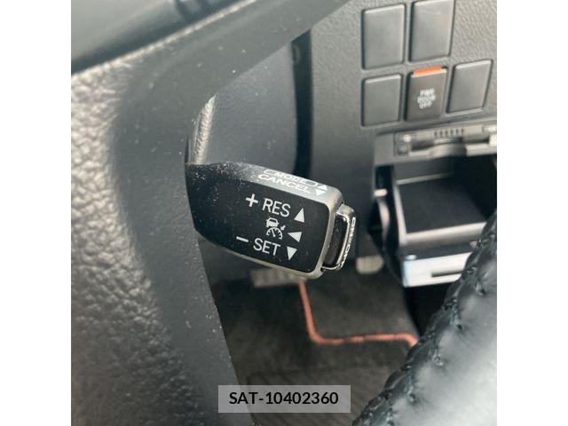 Toyota ALPHARD 2017-03 8128686-14