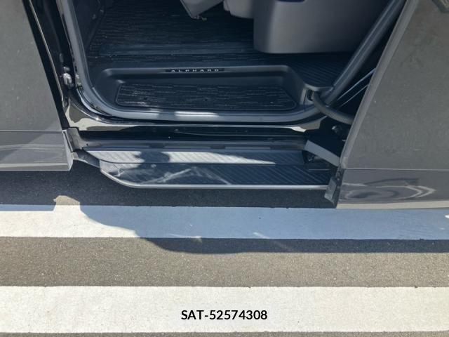 Toyota ALPHARD 2024-04 8128628-12