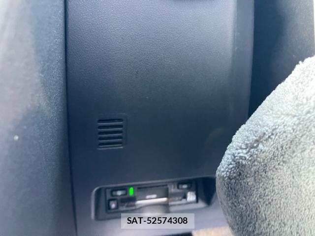 Toyota ALPHARD 2024-04 8128628-23