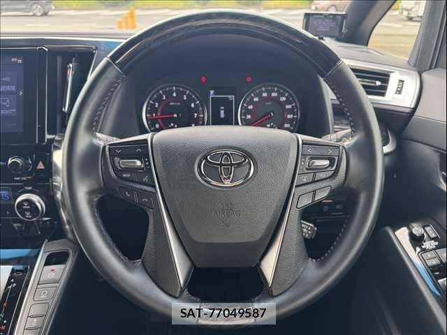 Toyota ALPHARD 2020-06 8128669-29