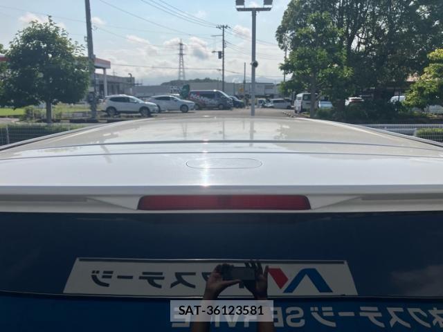 Toyota ALPHARD 2005-08 8128710-8
