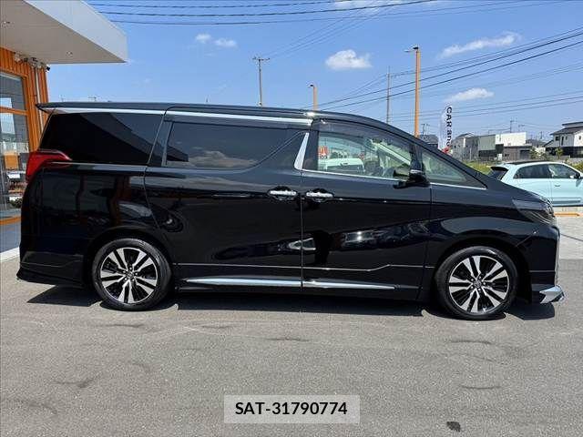 Toyota ALPHARD 2022-10 8128647-10
