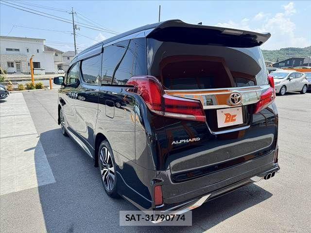 Toyota ALPHARD 2022-10 8128647-12