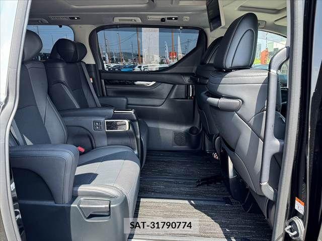 Toyota ALPHARD 2022-10 8128647-16