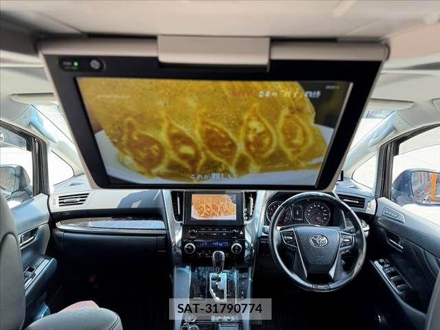 Toyota ALPHARD 2022-10 8128647-1