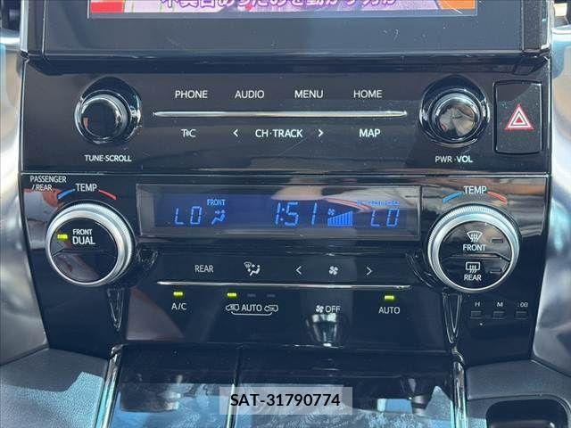 Toyota ALPHARD 2022-10 8128647-23