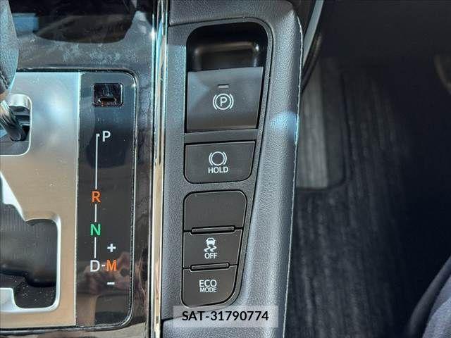 Toyota ALPHARD 2022-10 8128647-24