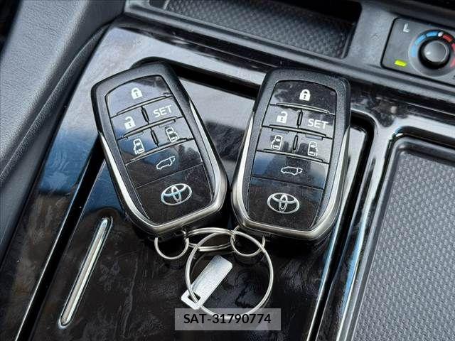 Toyota ALPHARD 2022-10 8128647-6