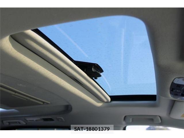 Toyota ALPHARD 2019-05 8128676-2