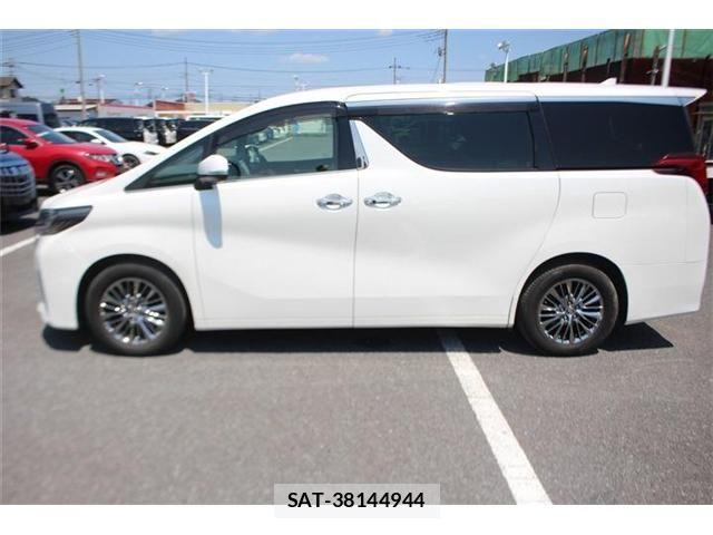 Toyota ALPHARD 2019-10 8128684-8