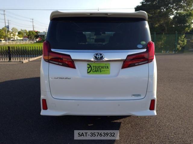 Toyota ALPHARD 2019-08 8145402-9