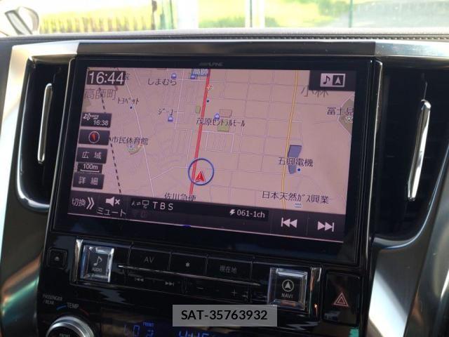 Toyota ALPHARD 2019-08 8145402-16