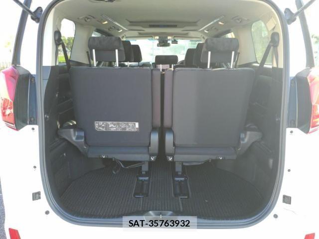 Toyota ALPHARD 2019-08 8145402-24