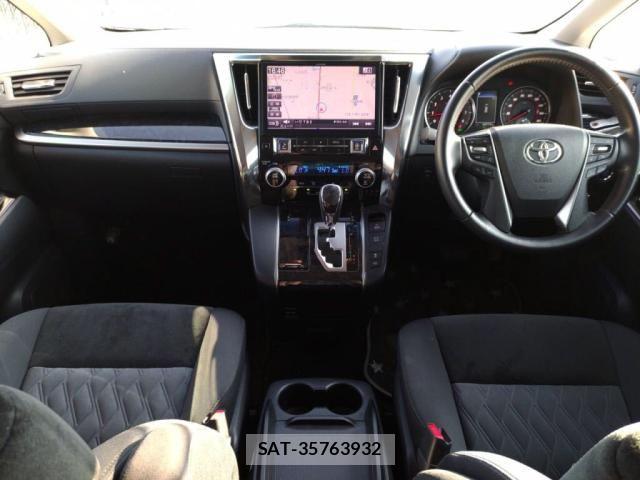 Toyota ALPHARD 2019-08 8145402-2
