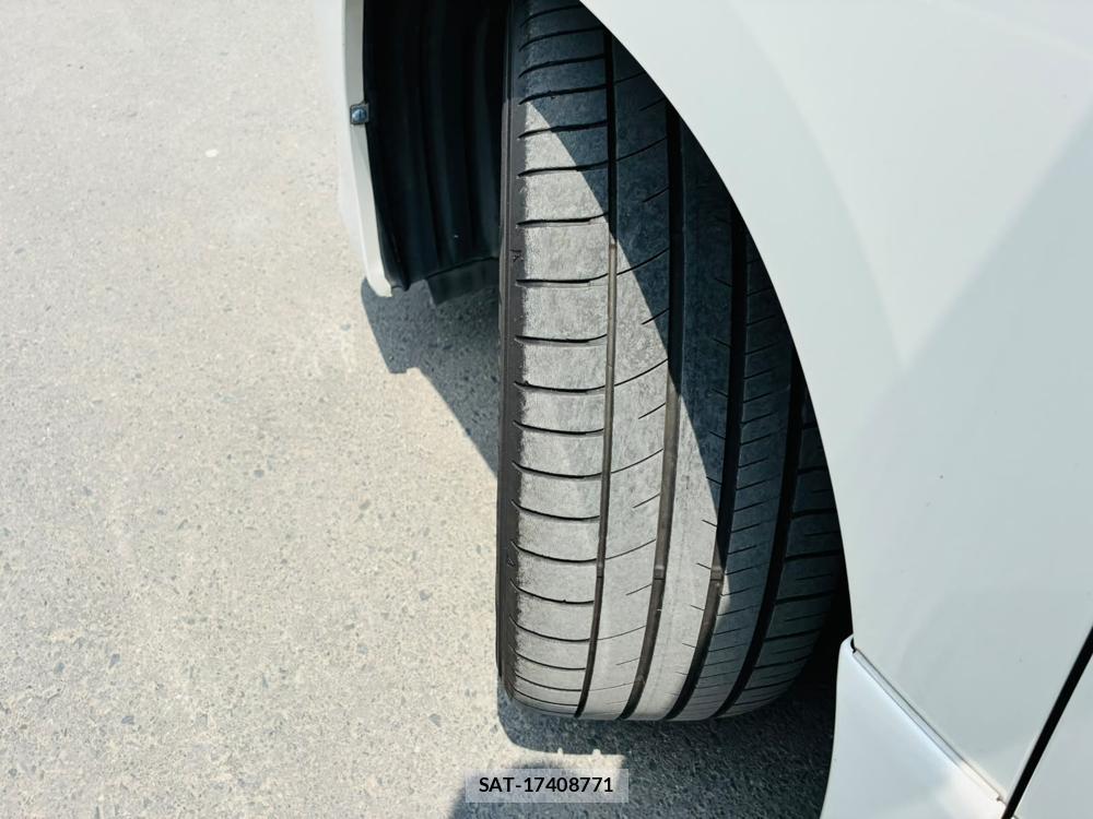Toyota ALPHARD 2011-12 8083199-31