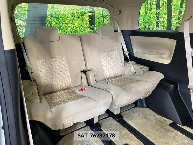 Toyota ALPHARD 2017-07 8145407-9