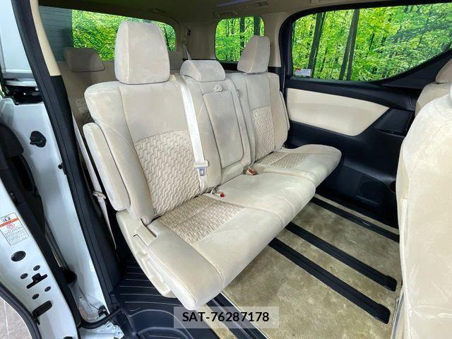 Toyota ALPHARD 2017-07 8145407-8
