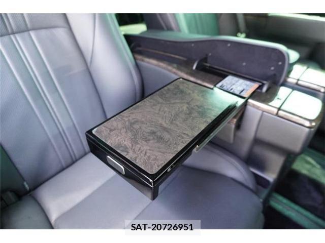 Toyota ALPHARD 2021-07 8157868-17