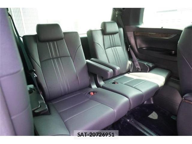 Toyota ALPHARD 2021-07 8157868-6