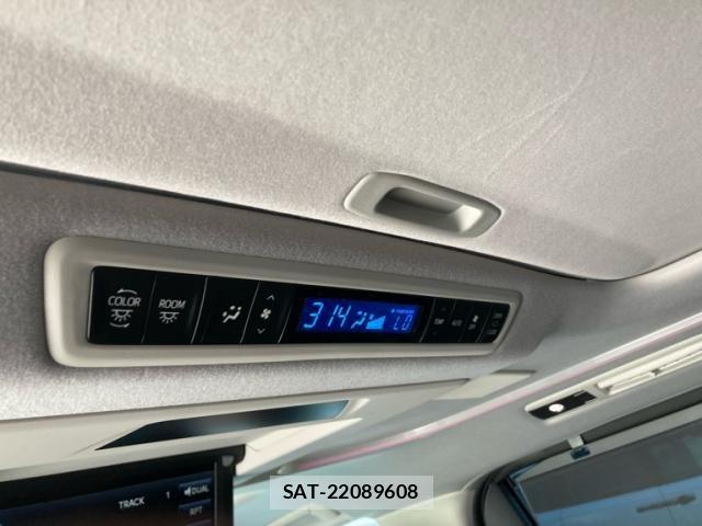Toyota ALPHARD 2015-08 8157878-9