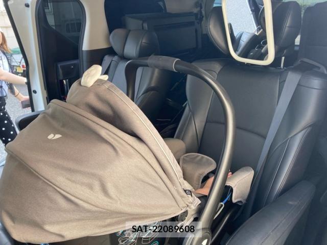 Toyota ALPHARD 2015-08 8157878-11