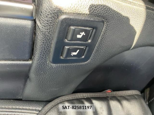 Toyota ALPHARD 2017-01 8157877-16