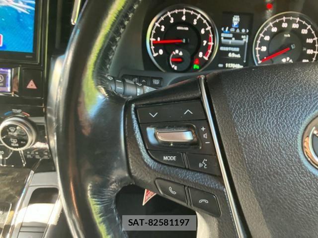 Toyota ALPHARD 2017-01 8157877-21