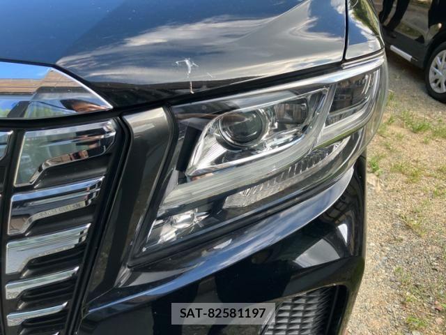 Toyota ALPHARD 2017-01 8157877-29