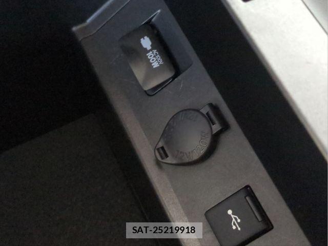 Toyota ALPHARD 2021-05 8157874-29